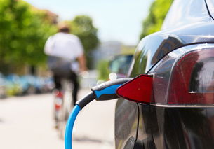 首批新能源车企的最后冲刺 越迟推出产品,机会越小