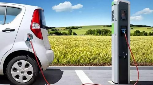 新能源汽车市场迎来爆发式增长，引领交通出行绿色转型